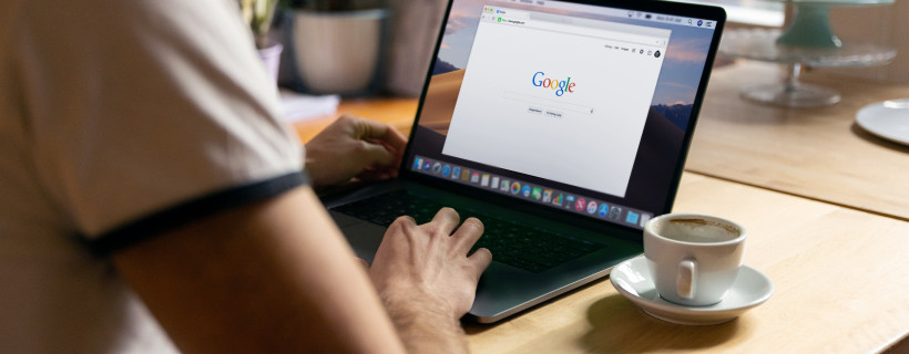 mit dem Labtop etwas bei Google suchen, hinterlässt automatisch Spuren